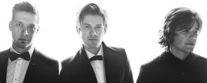 Hanson announce Australian tour