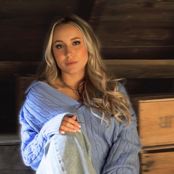 Elyse Saunders