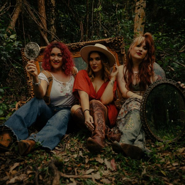 Vixens Of Fall